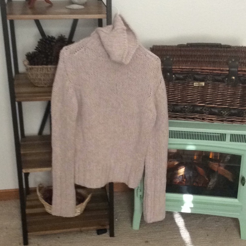 BURBERRY turtleneck sweater